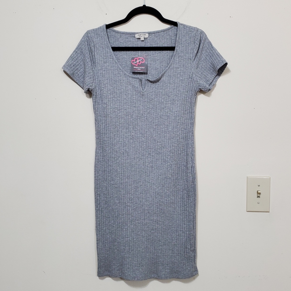NWT Heather Gray Ribbed V-Neck Dress Large